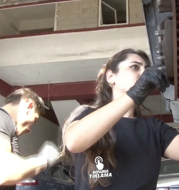 Çiftin o anları romantik anlara vesile oldu.