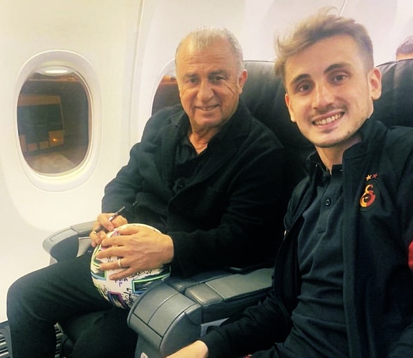 Fenerbahçe’ye transfer olan Kerem Aktürkoğlu, Fatih Terim ile fotoğrafını sildi.