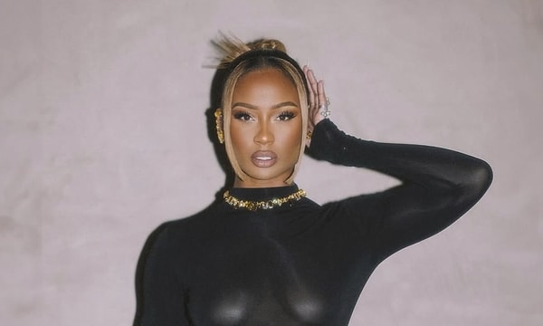 Aslında Kayla Nicole, Travis ile ayrılığının ardından yaşadığı zorlukları daha önce de dile getirmişti.