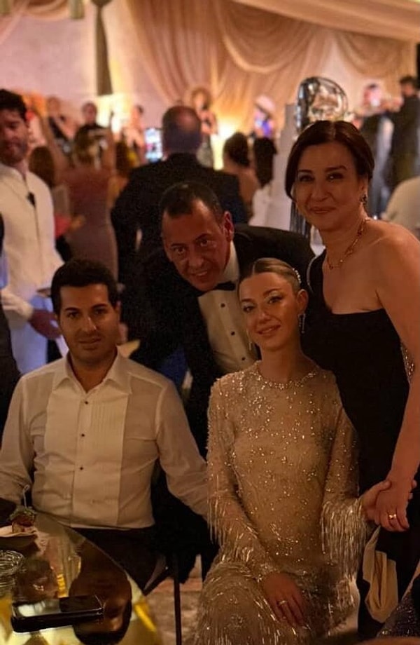 Magazin dünyasında adı en çok skandallarla anılan isimlerden biri kuşkusuz Ebru Güneş'in eski eşi Reza Zarrab oldu.