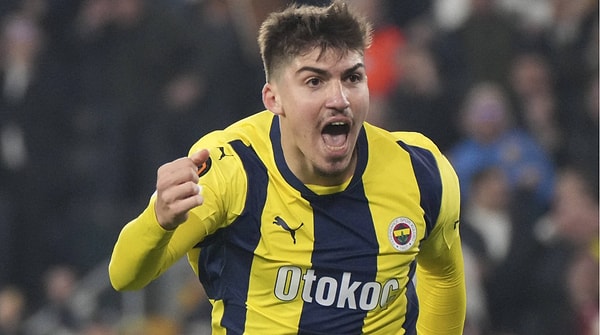 "22 milyon Euro + Sonraki satıştan %15 pay"