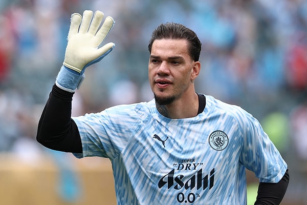 Fenerbahçe, Galatasaray’ın uzun süredir peşinde olduğu kaleci Ederson ile anlaştı.
