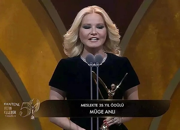 Gündüz kuşağı programlarının iki güçlü ismi Esra Erol ve Müge Anlı, geçtiğimiz yıl Pantene Altın Kelebek Ödül Töreni’nde yaşanan olaylarla uzun süre magazin gündeminden düşmemişti.