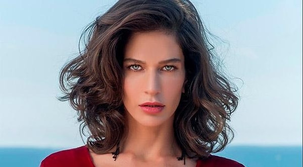 8. Berrak Tüzünataç