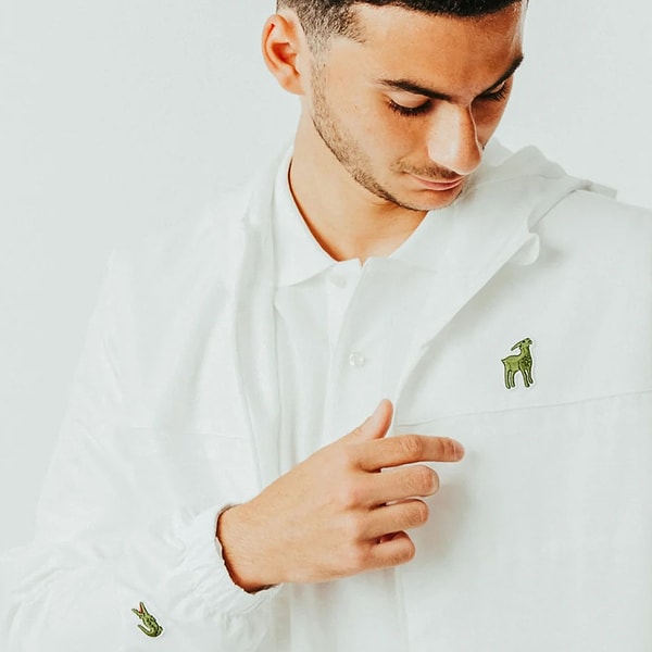 Lacoste, 92 yıl sonra bir ilki gerçekleştirdi. Timsah logosu gitti, geçici süreliğine ‘keçi’ logosu geldi.