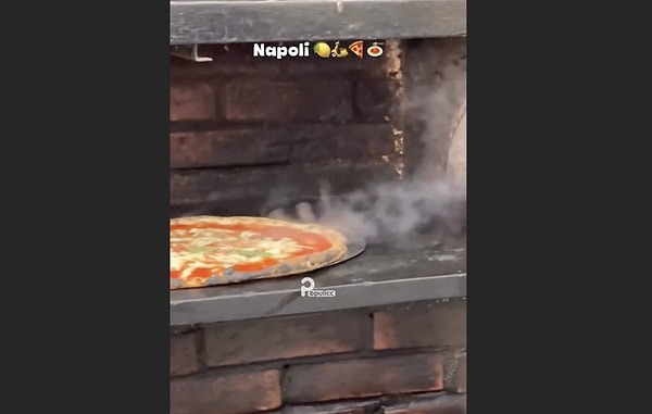 Napoli, İtalya'nın en çok turist çeken bölgelerinden biri.
