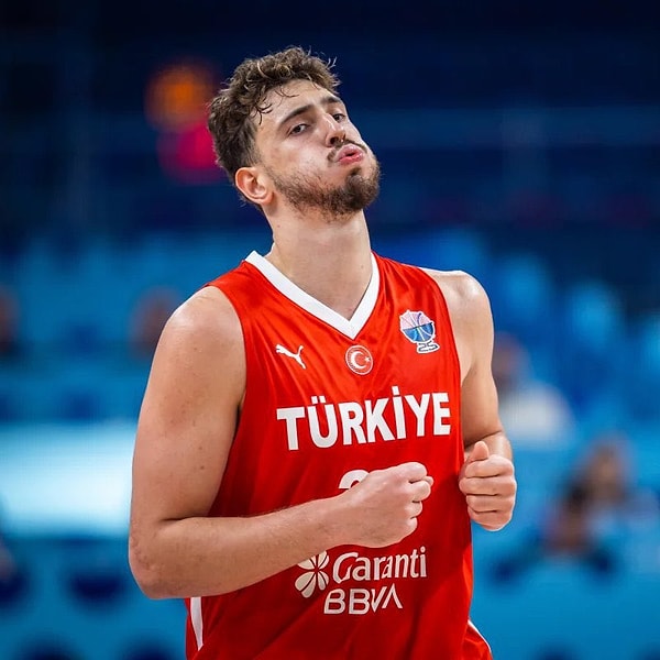 Milli takımın dörtte dört performansında en önemli performanslar Alperen'den geldi.