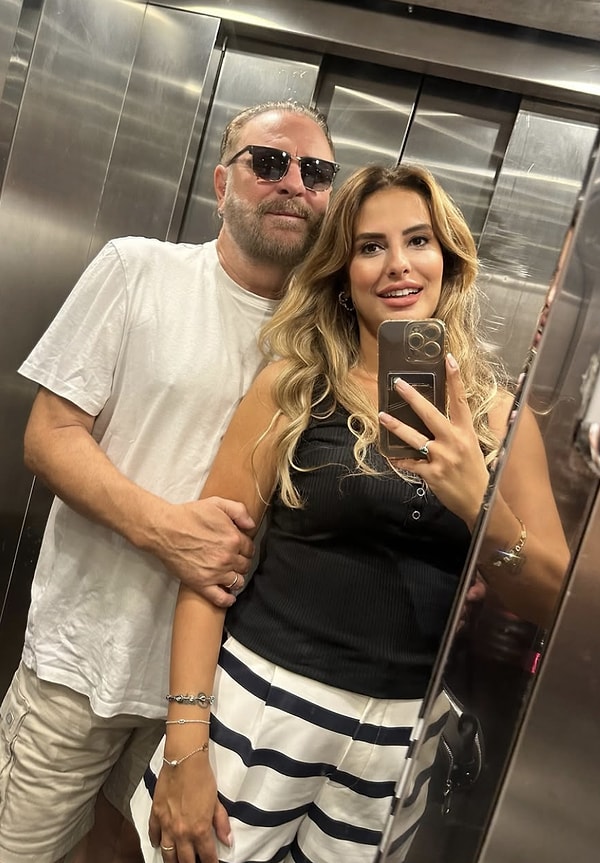 Eşi Gizem Şağban'la beraber çıktığı tatilde asansör selfie'sini paylaşan Burak Sergen'in son hali ağızları açık bıraktı.