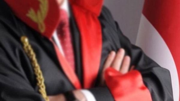 Ercan Kayhan Kimdir?
