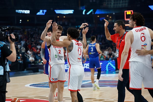 A Milli Basketbol Takımımız, EuroBasket grup aşamasının son maçında Sırbistan’ı mağlup etmeyi başardı.