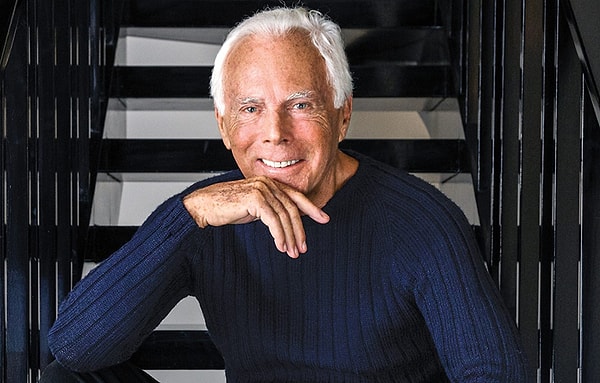 Armani’nin ölüm haberi, sadece birkaç gün içinde kendi adını taşıyan moda imparatorluğunun 50. yıl dönümü kutlanacakken geldi.