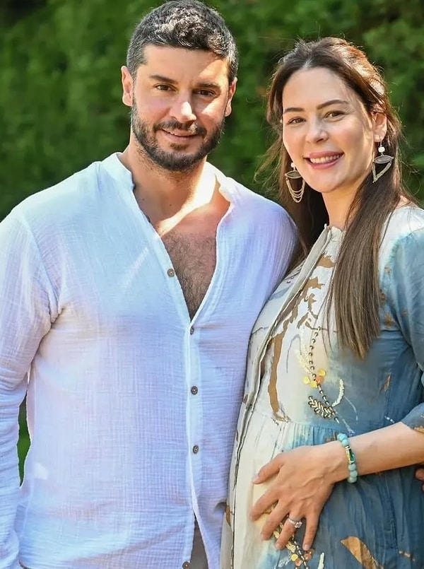 Berk Oktay ve Yıldız Çağrı Atiksoy'un evlilikleri, son dönemde magazin gündeminin en çok konuşulan konularından biri haline geldi.