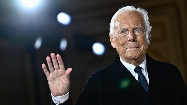 Armani’nin kişisel servetinin de 8 ila 13 milyar dolar arasında olduğu tahmin ediliyor.