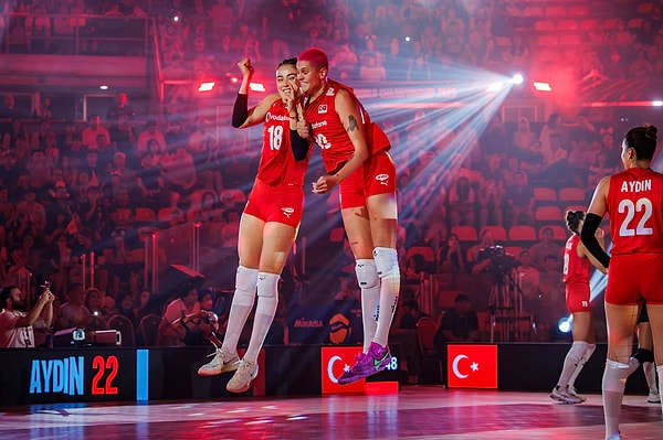 Filenin Sultanları, Japonya’yı 3-1 yenerek Dünya Şampiyonası’nda kupaya bir maç daha yaklaşmıştı.