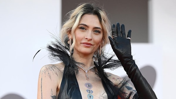 Michael Jackson’ın kızı Paris Jackson, babasının hayatını anlatan filme tepkisini gizlemedi.