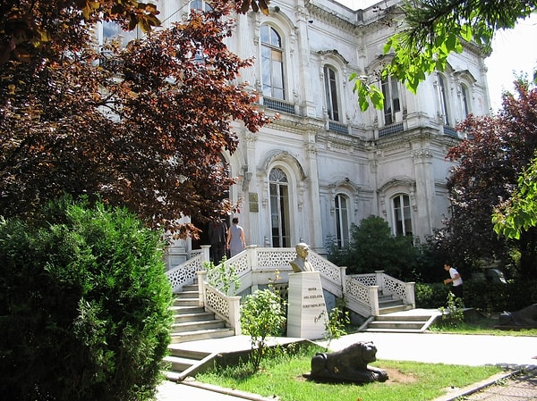 Adile Sultan Pavilion – Where History and Popular Culture Meet