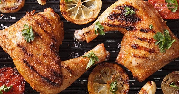2. Çıtır Tavuk ve Baharatlı Patates