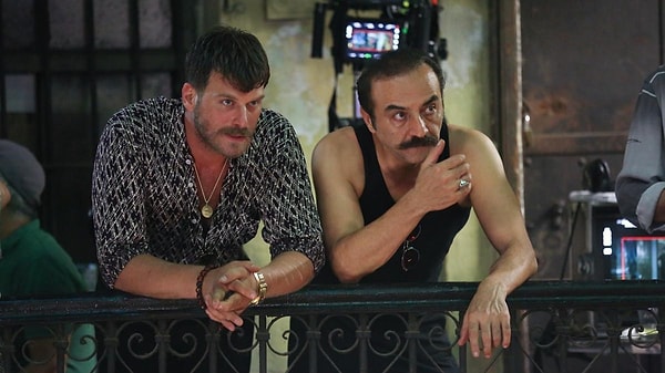 Yılmaz Erdoğan’ın kült film serisi “Organize İşler”, Netflix için diziye uyarlandı ve yeni yapım “Organize İşler: Karun Hazinesi” için çekimler 26 Eylül’de İstanbul’da başlayacak.