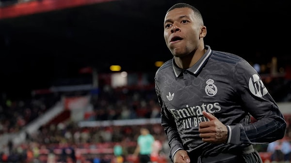 Mbappe, dertlerinin parasıyla paralel olduğunu iddia etti.