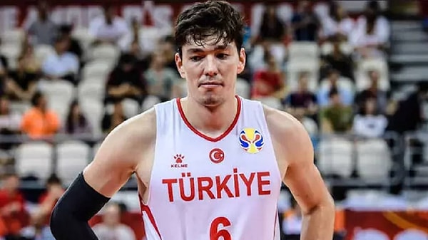 A Milli Erkek Basketbol Takımı, Avrupa Basketbol Şampiyonası’nda finale yükselmek için yarı finalde Yunanistan ile mücadele edecek.