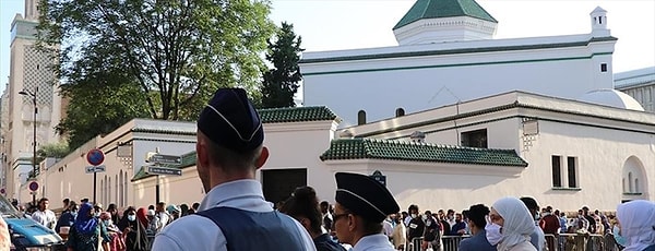 Soruşturmayı yürüten savcılar, olayın arkasında yabancı uyruklu iki kişinin olduğunu açıkladı.