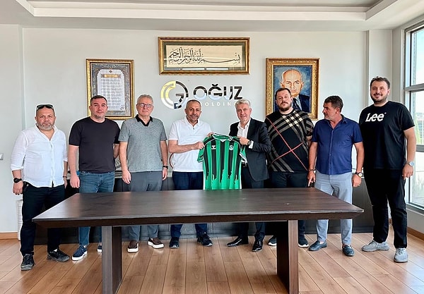 “Tribünlerinden yetiştiğimiz kulübe destek vermek onur verici”