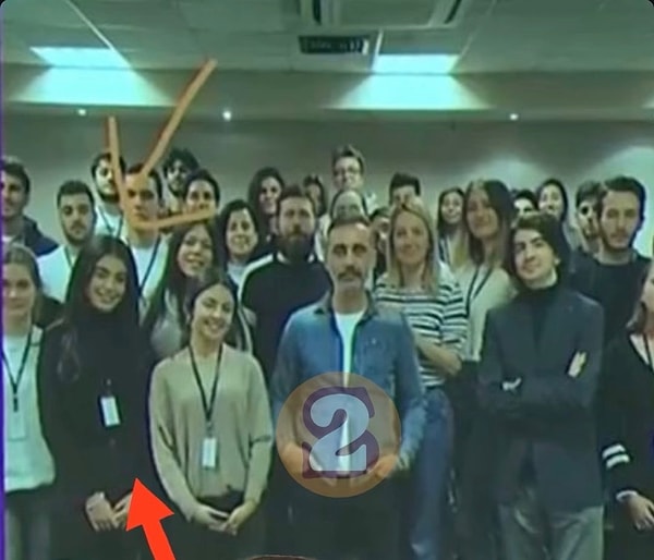 Gel Konuşalım programında genç oyuncu Lizge Cömert'in yıllar önce TV8'de staj yaptığı açıklandı.