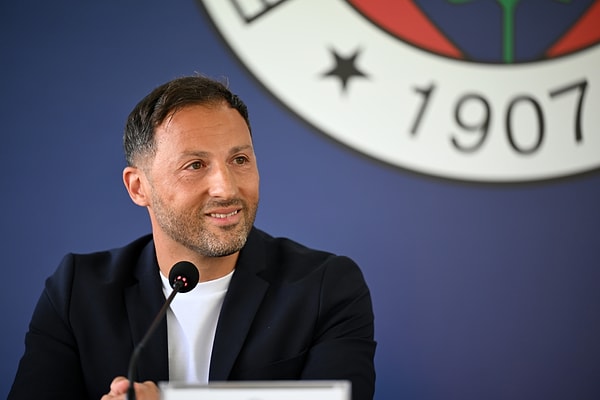 Tedesco, ana sisteminin dörtlü savunma olduğunu söyledi.