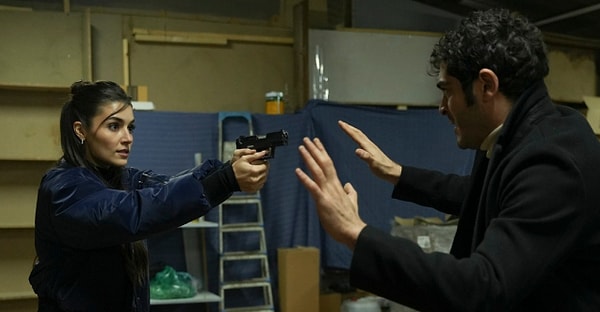 4. Bambaşka Biri (2024)