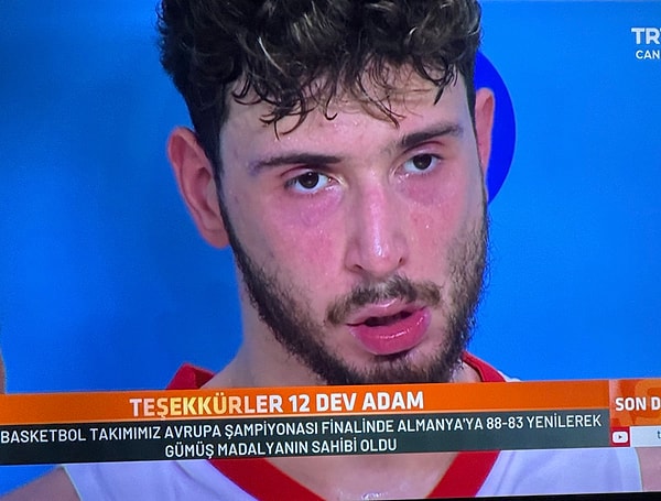Alperen turnuvadan bir altın madalya bir MVP ödülü ile ayrılabilirdi.