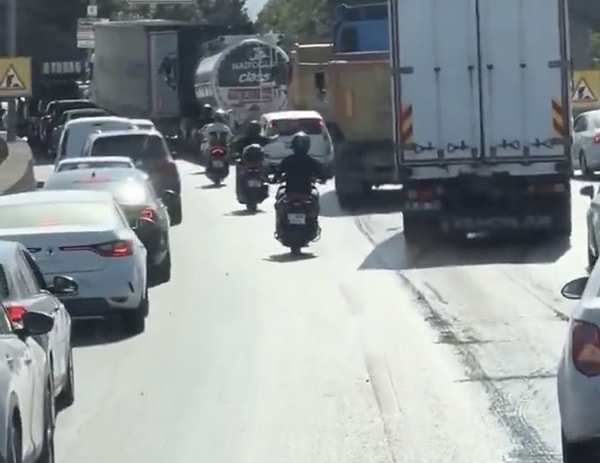 “İzmit’ten Karamürsel’e kadar bize yol açan motorculardan Allah razı olsun.”