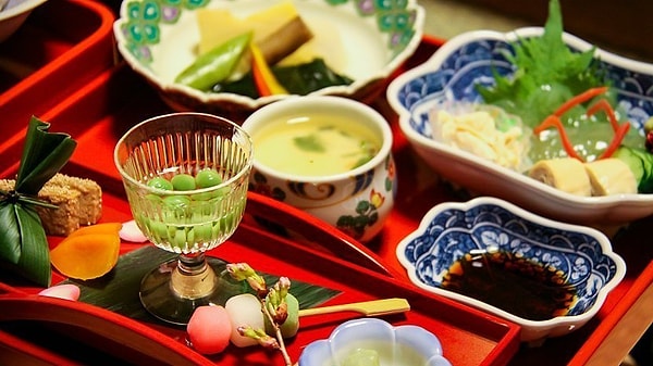 Uzun yaşamın merkezinde Japon mutfağı var.