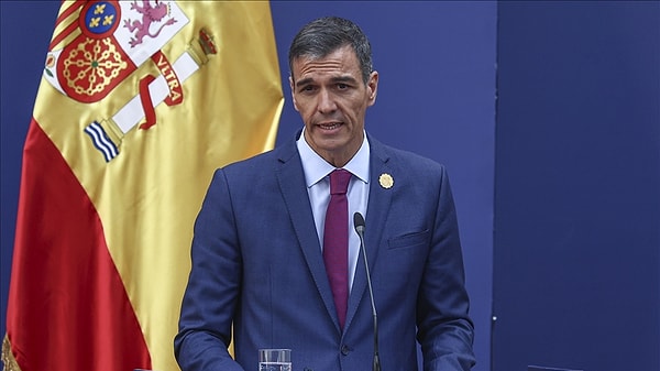 İspanya Başbakanı Pedro Sanchez, İsrail'in soykırımına karşı tavır almayı sürdürüyor.