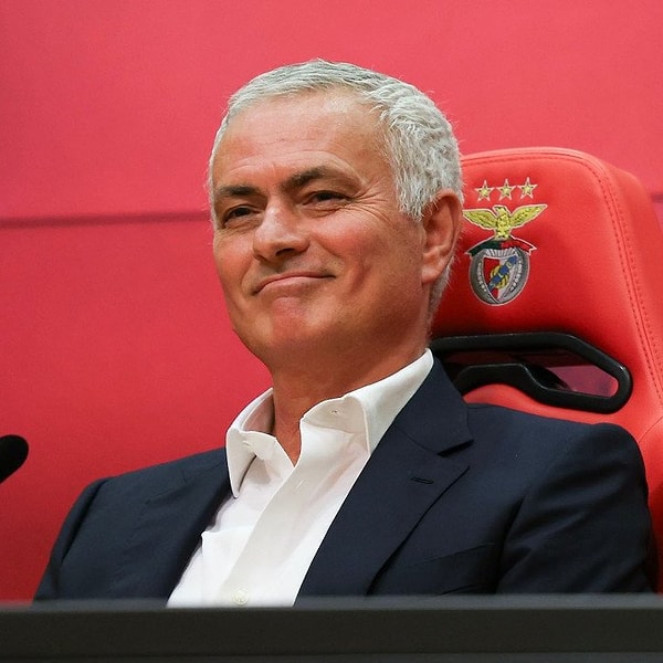 Jose Mourinho, Benfica'ya övgüler dizdi.