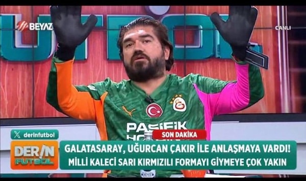 Maç boyu yorumlarıyla X'te maçı yaşayan Rasim Ozan Kütahyalı'nın hedefinde Uğurcan Çakır vardı.