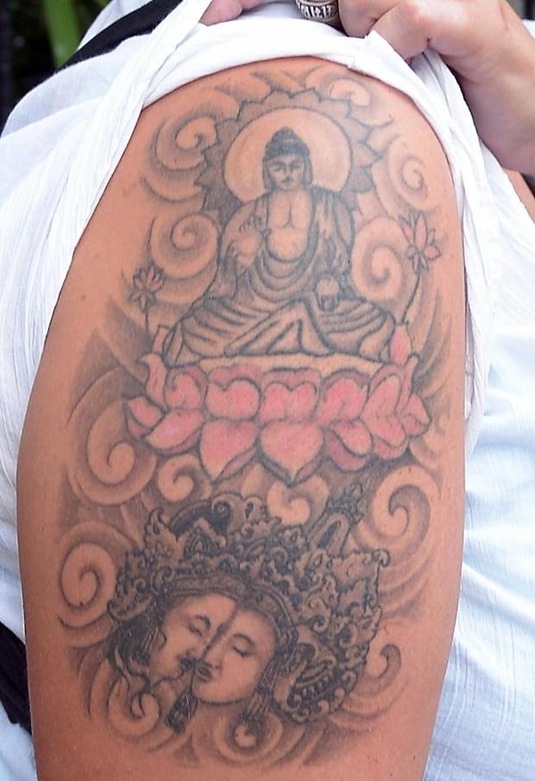 Sri Lanka’da Buda ile selfie çekmek yasak