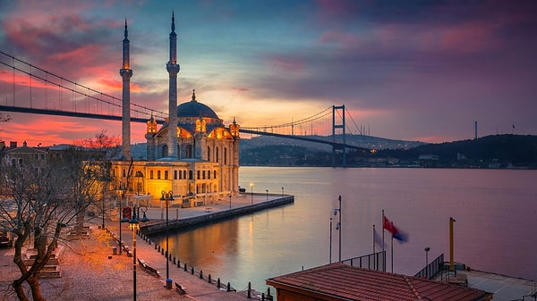 5. Ortaköy Camii