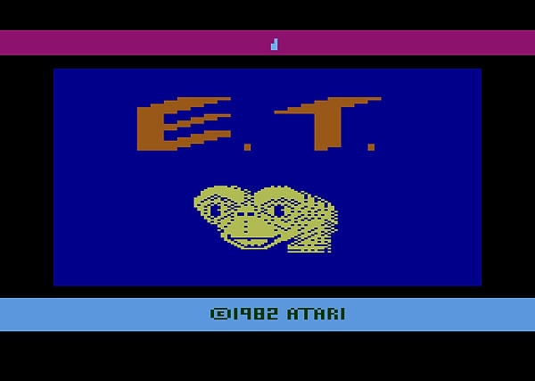 1982’de Spielberg onayıyla piyasaya sürülen resmi E.T. oyunu büyük bir pazarlama başarısıyla tanıtıldı.