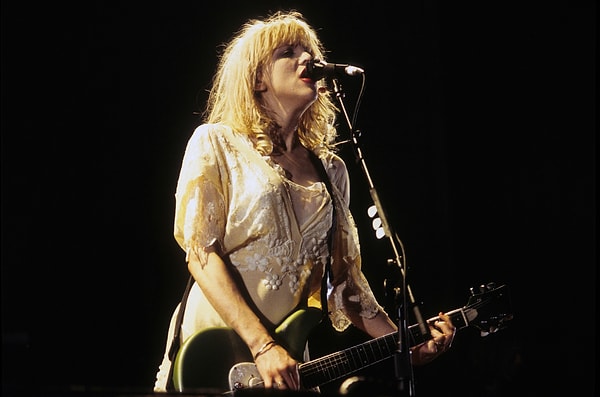Courtney Love – Hole