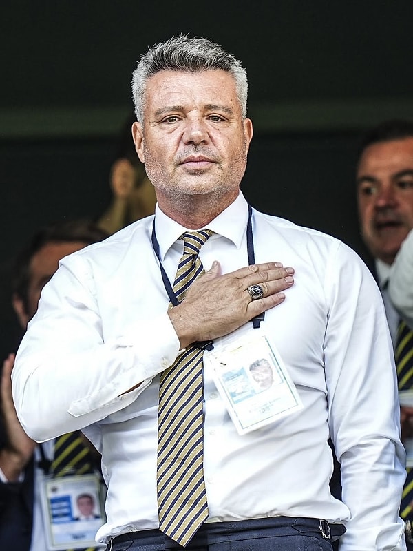 Geçtiğimiz saatlerde, Fenerbahçe'nin yeni başkanı seçilen Sadettin Saran, gündemin tam göbeğine oturdu.