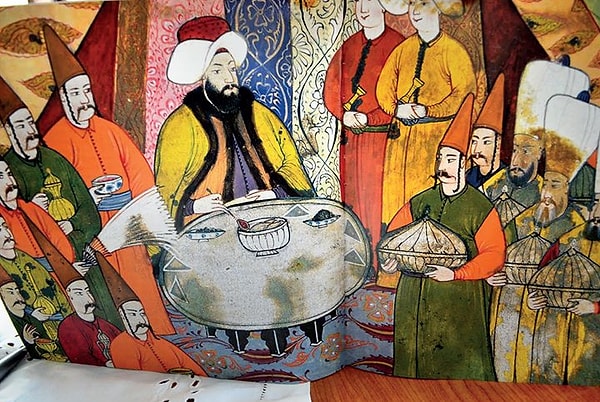 5. Saray mutfağında yeni bir baharat kullanacaklar, adı bilinmiyor; önerin nedir?