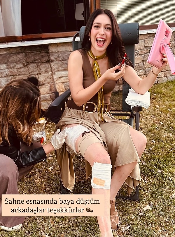 Cemre Baysel, dizi setinde talihsiz bir an yaşadı.