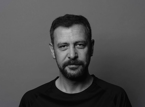 Türk sinemasının ve televizyonunun en karizmatik oyuncularından Nejat İşler, yıllardır unutulmaz karakterlere hayat verdi.