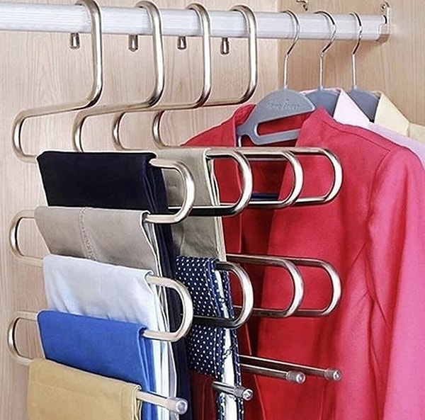 Carat Home Dolap İçi 5 Katlı Pantolon Askısı, dolap düzeninizi kolaylaştıracak akıllı çözümlerden biri.