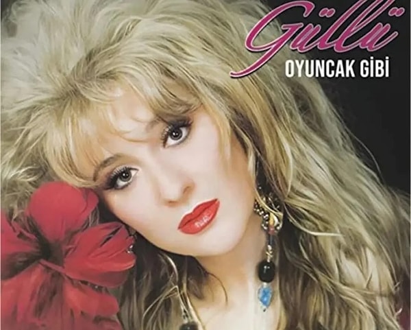 90’lı yıllar Güllü’nün parladığı dönem oldu.