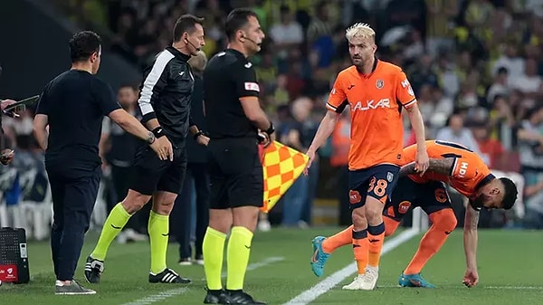 Emre Belözoğlu kavgası da hayli sertti...