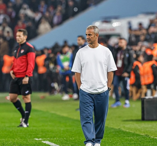 İsmail Kartal, "baggy pantolon" akımının en çok paylaşılan ve sevilen ismi oldu.