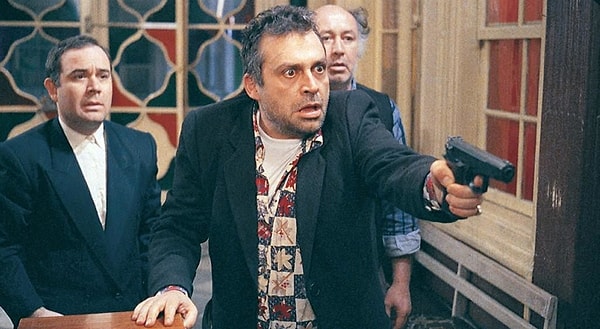 Zeki Demirkubuz'un ödüllü filmi Masumiyet, 1997 yılında yayınlanmasına rağmen hala en sevilen yapımlar arasında yer alıyor.