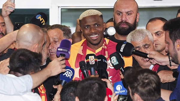 Osimhen'in gelişi ve transfer süreci büyük olay olmuştu.