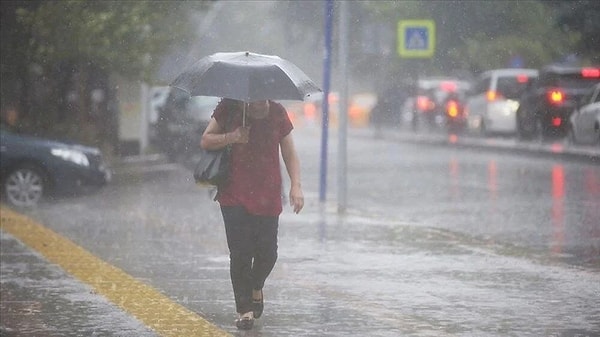 Bugün bazı illerde beklenen hava sıcaklıkları ise şöyle: